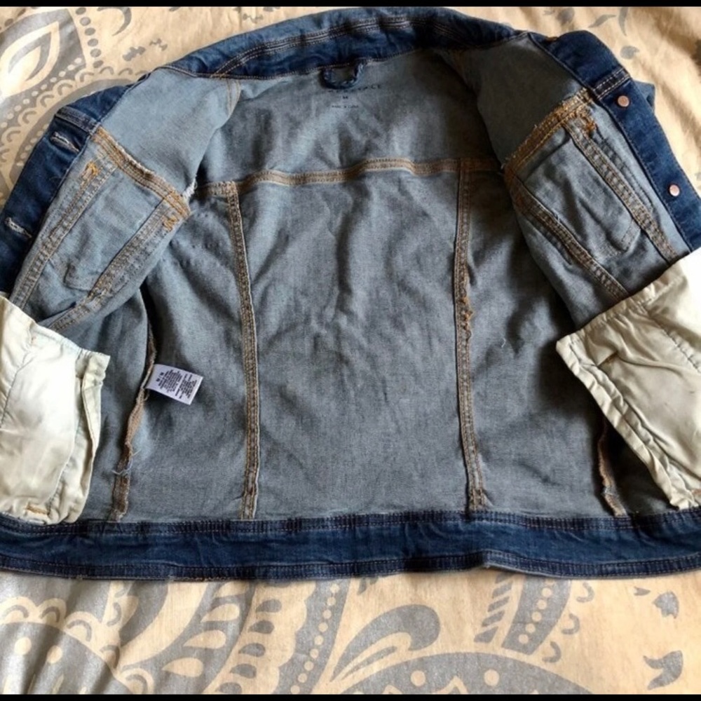 Jean Jacket - Picture 5 of 8